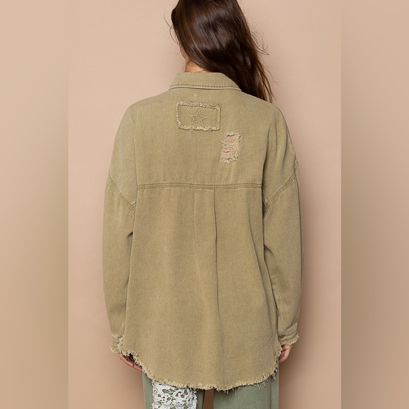 P2 POL one left! Oversize! new nwt shacket denim mocha herb small fits large - Picture 2 of 2